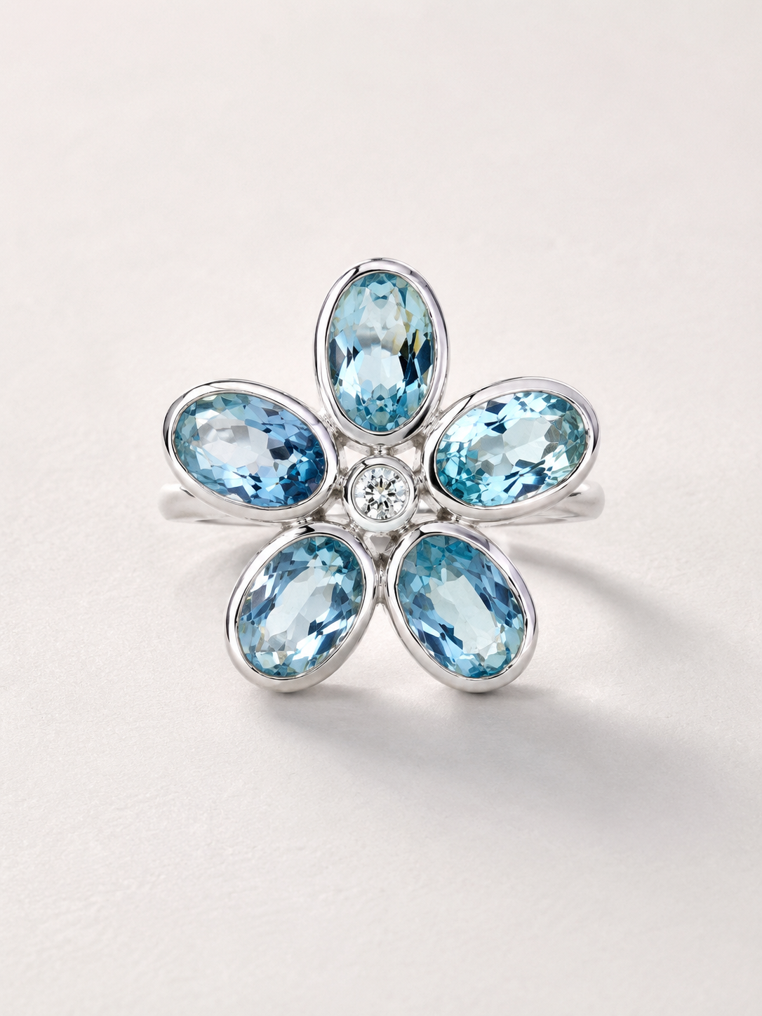 Iris Aquamarine & Diamond Ring KALLATI