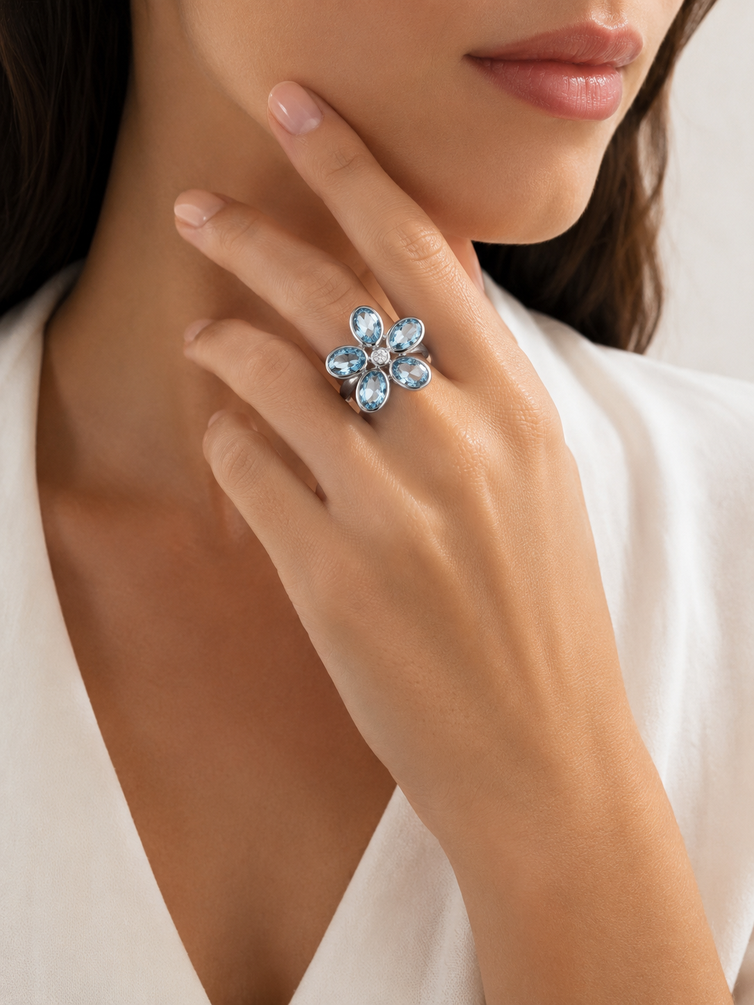 Iris Aquamarine & Diamond Ring KALLATI