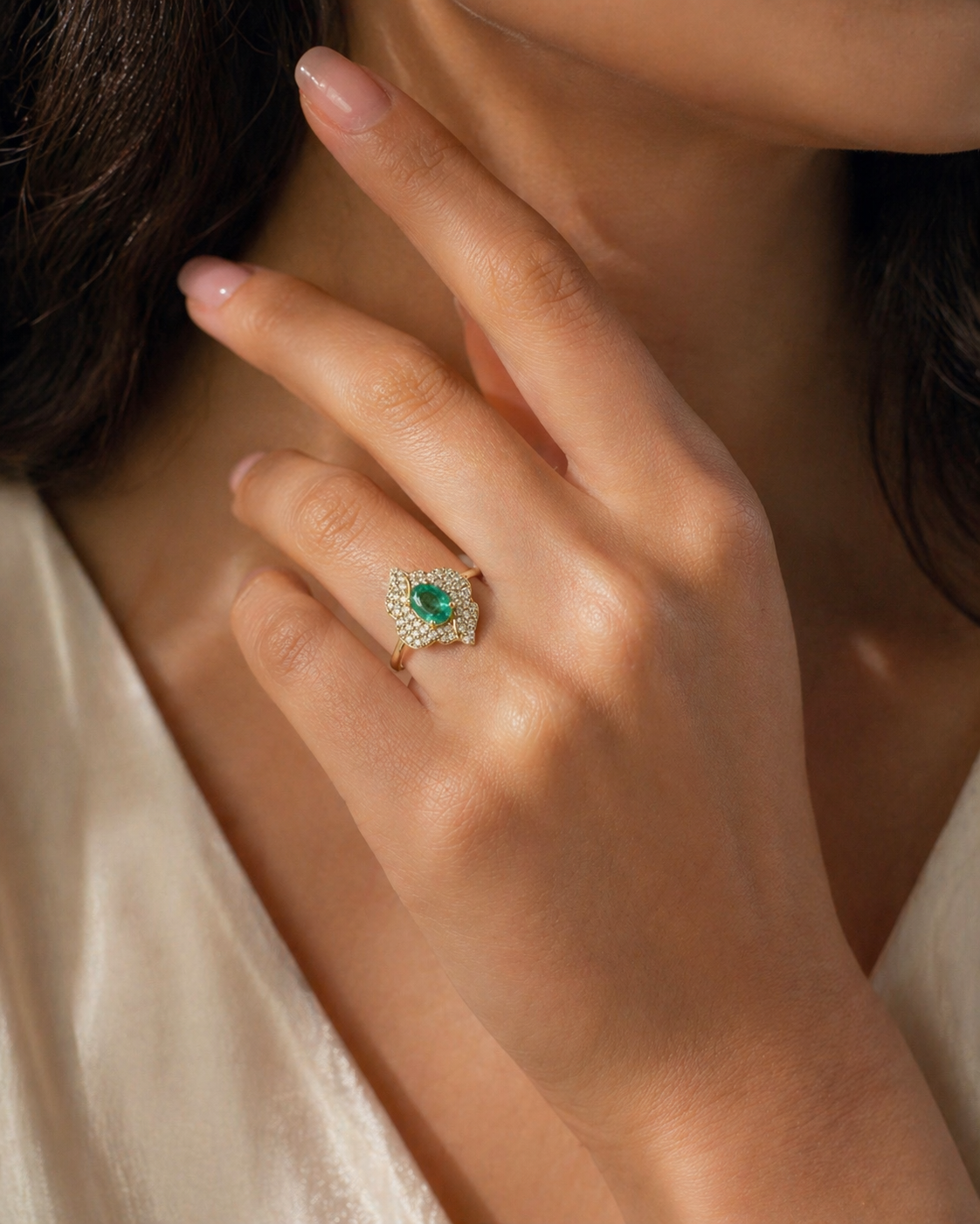 Green Ivy Ring Emerald