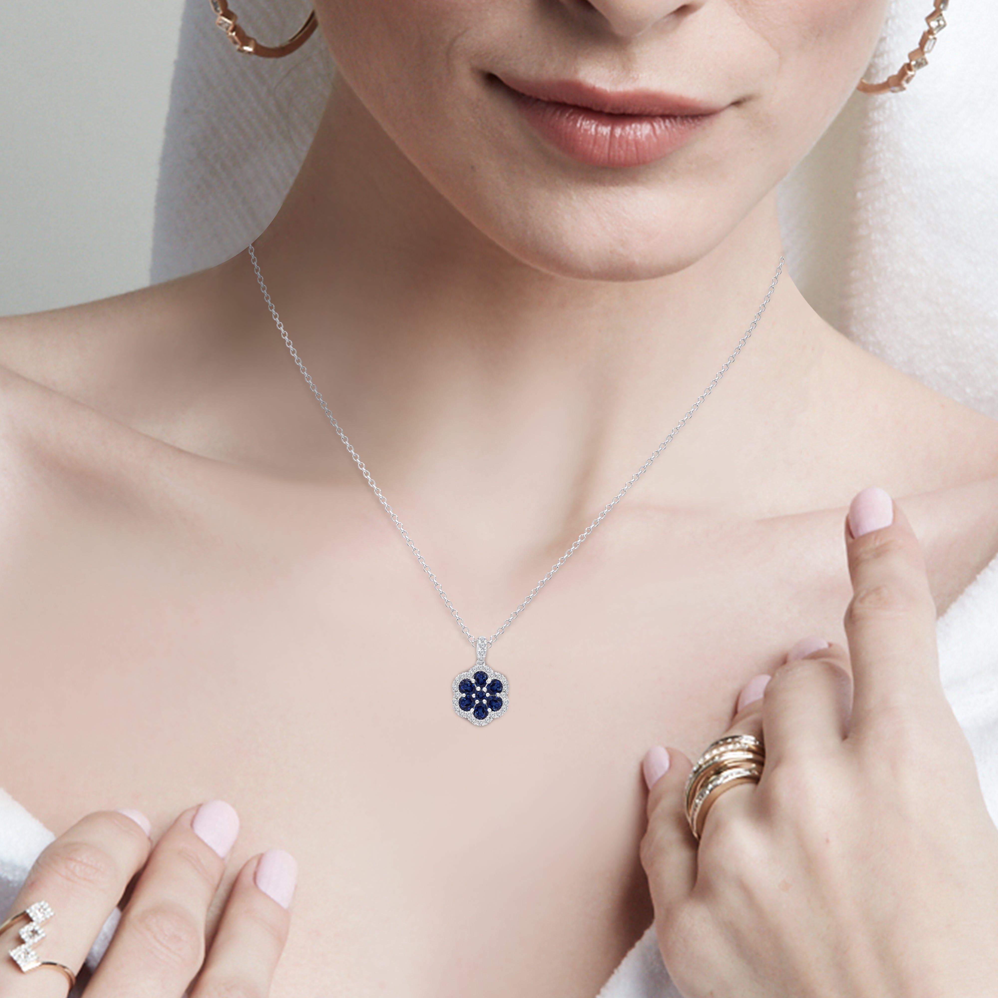 Blue Sapphire Diamond Flower Necklace