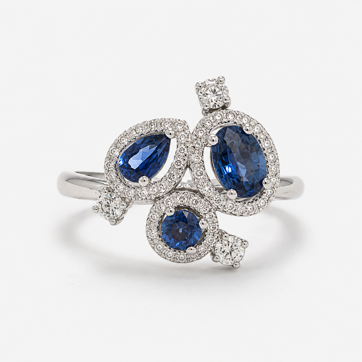 Glimmering Sky Sapphire & Diamond Ring