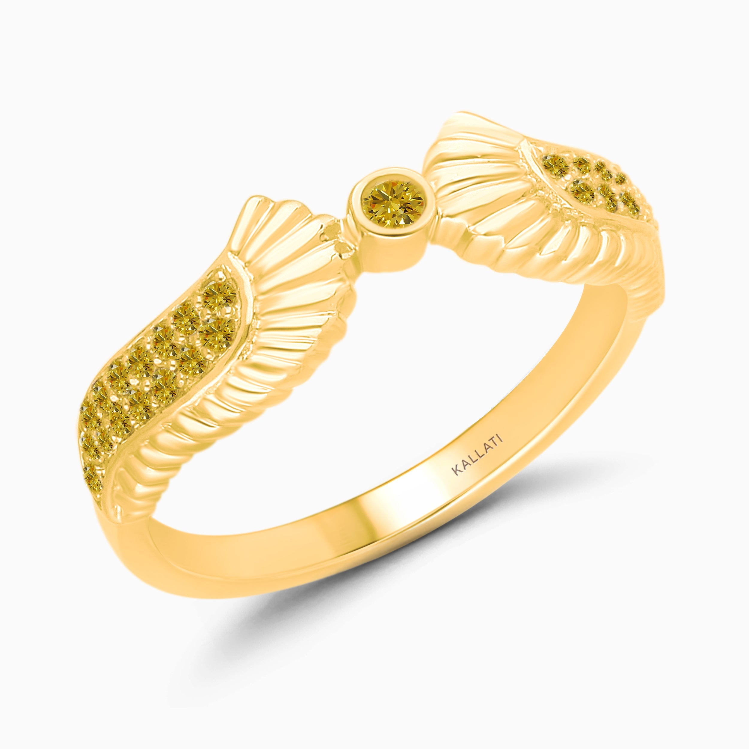 Enclosed Griffiness Winged Ring