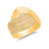 Diamond Ring in 14K Yellow Gold