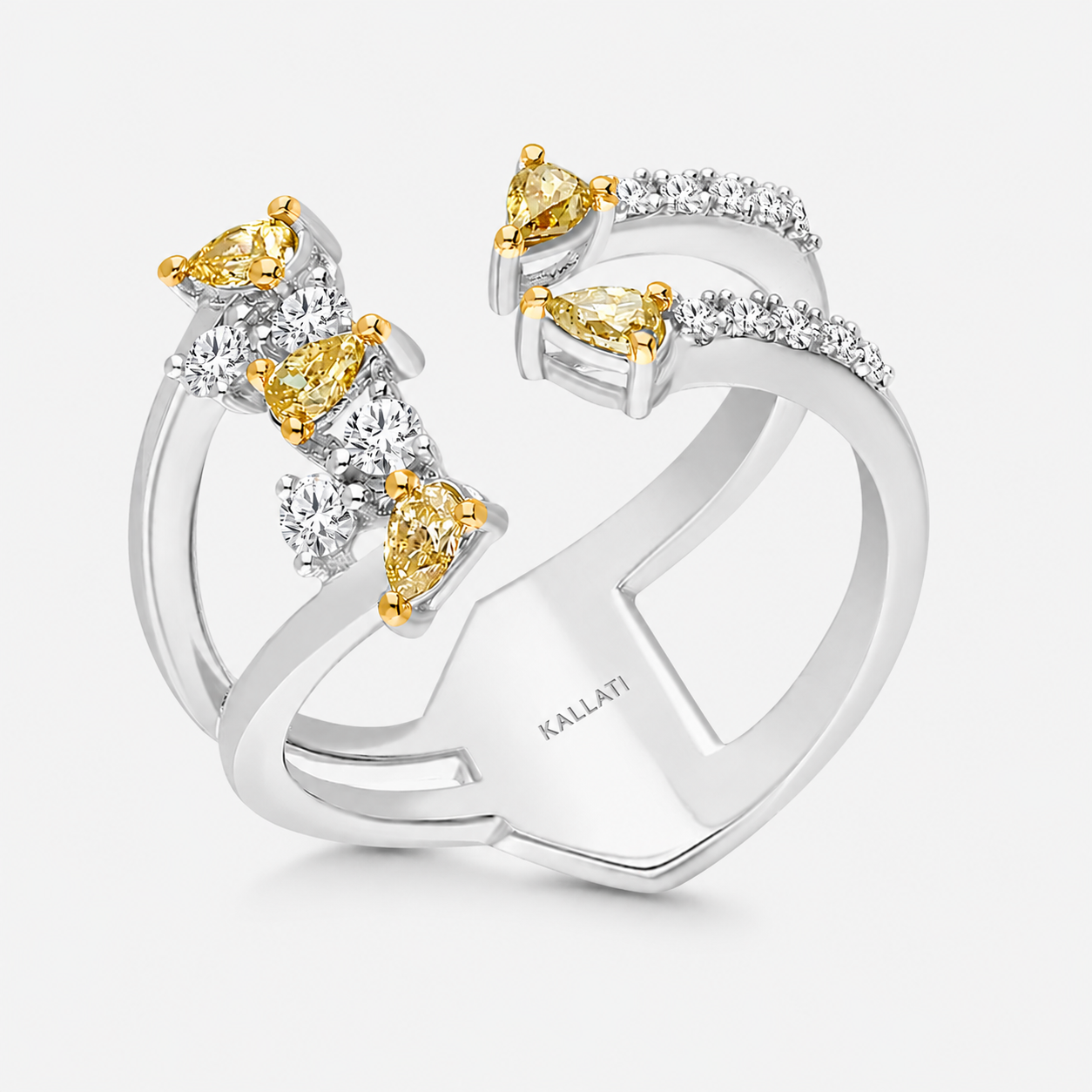 Bear Claw Yellow Diamond Ring White Diamond